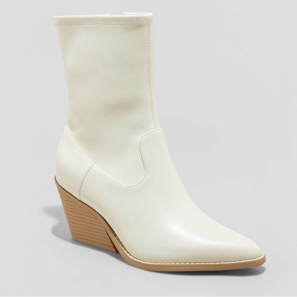 Universal Thread Women's Mid Calf Chunky Heel Boots Leather Memory Foam Size 8